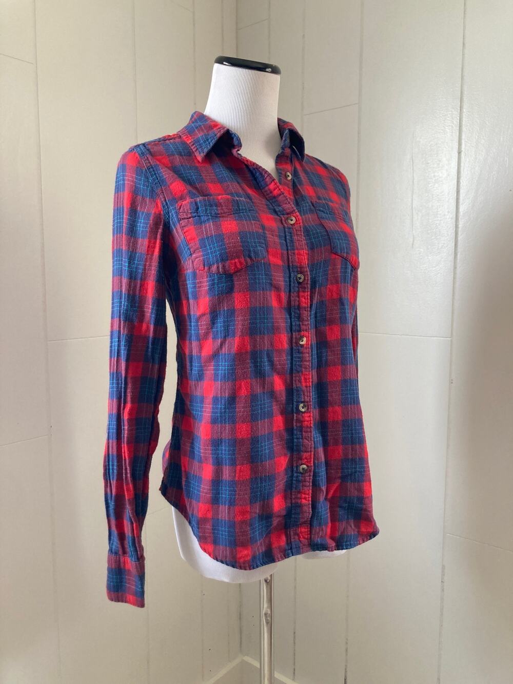 So Red Plaid Buttondown Shirt, Size Small